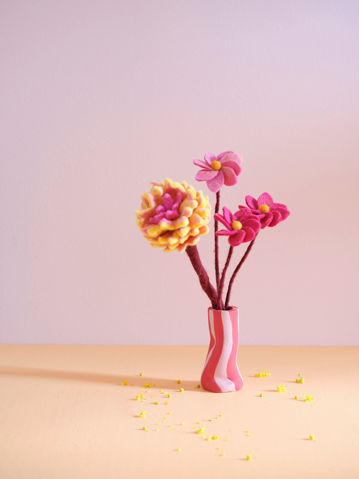 ENDLESS FLOWER, DAHLIA, berry