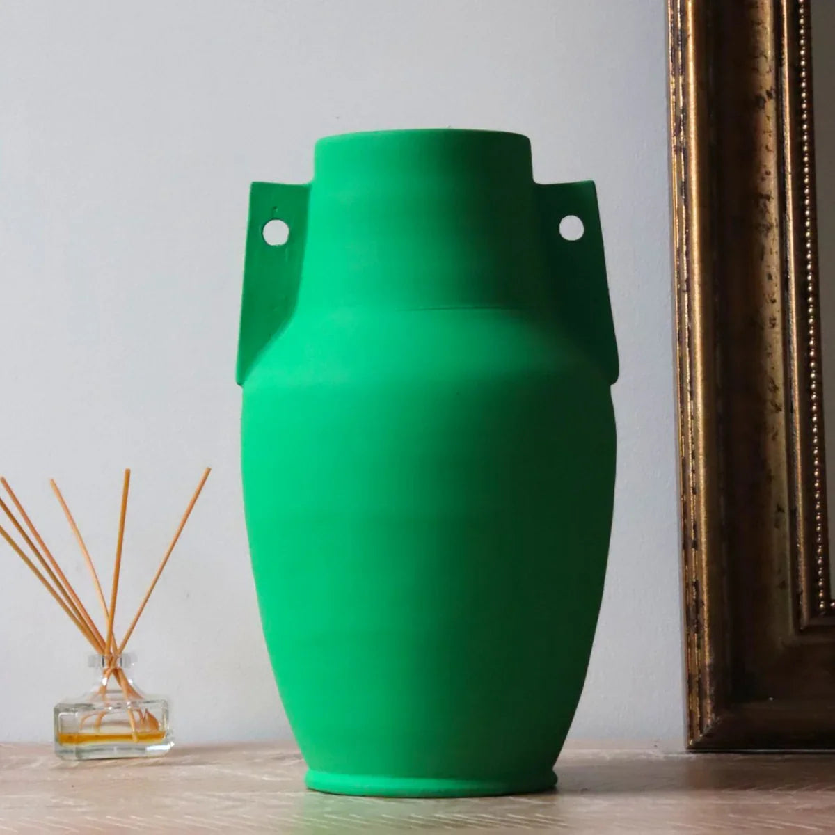 VASE EMPORION VERT MAT MAISON MARMOL