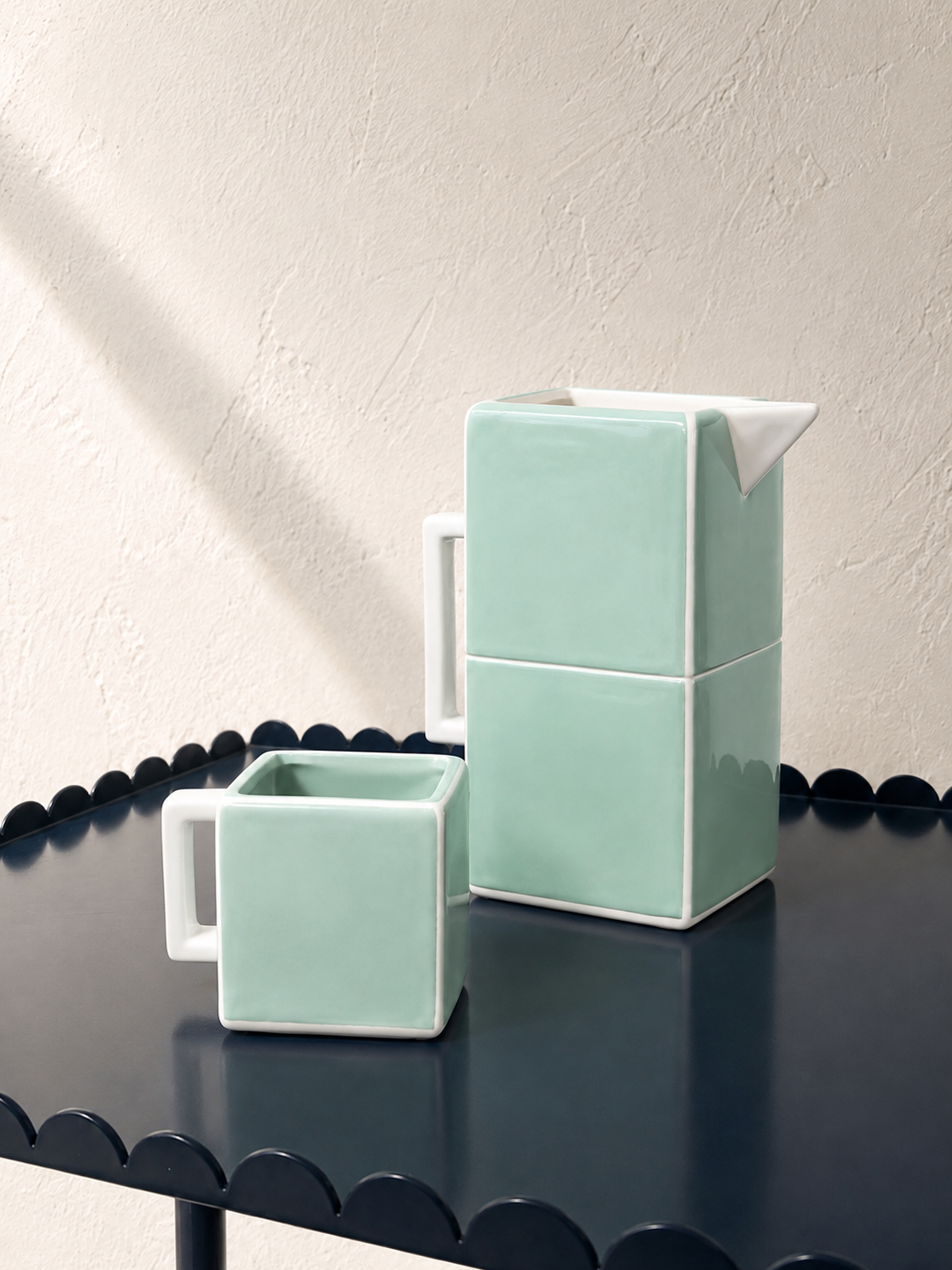 Carafe Tile