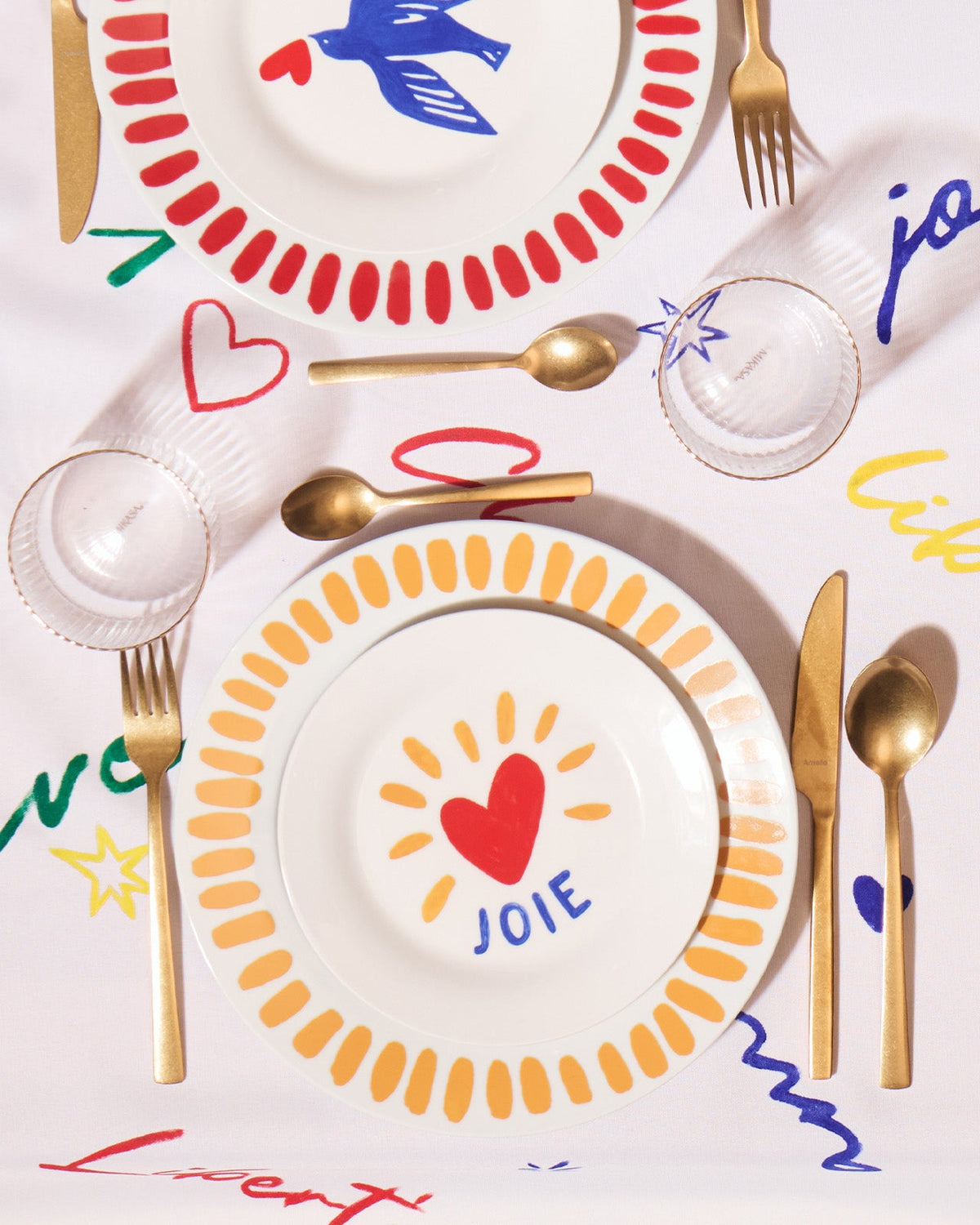 L'assiette Joie en porcelaine - 19 cm