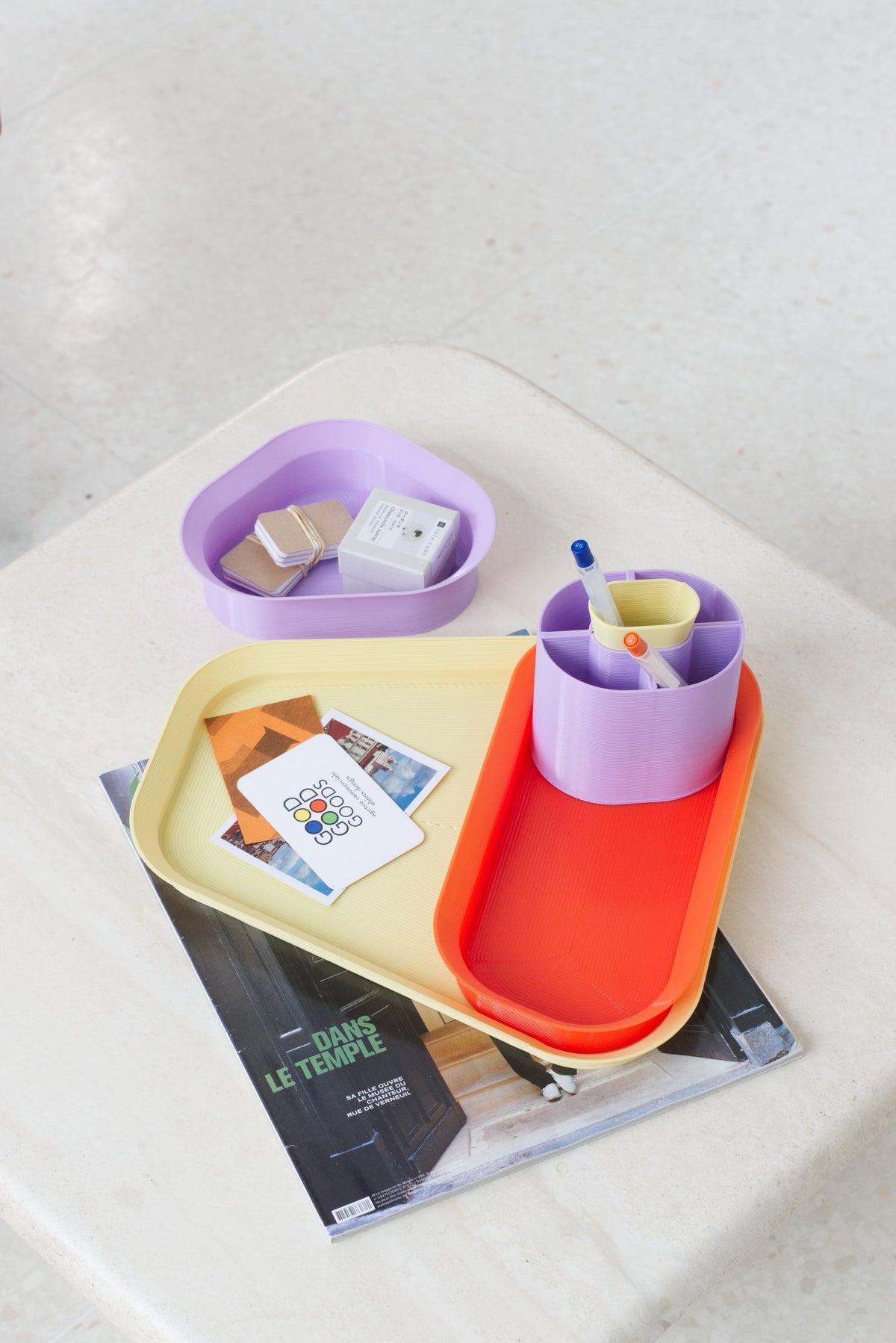 Pot à crayons Henri Jaune pastel, violet